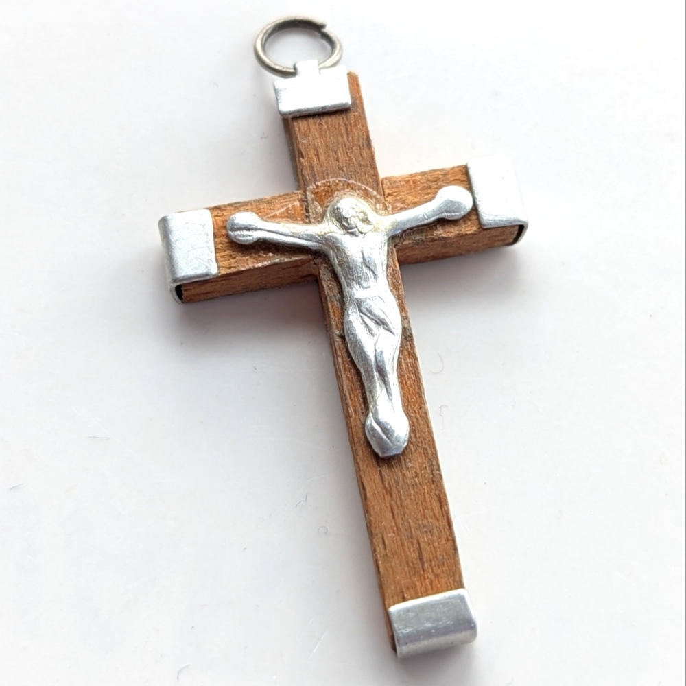 Vintage Wooden Crucifix Christian Jerusalem Catholic Cross Necklace Pendant